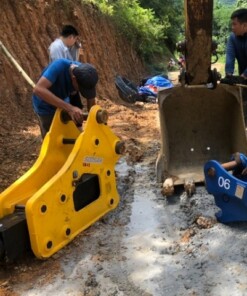 SB45 14 Bua pha da Soosan SB45 5