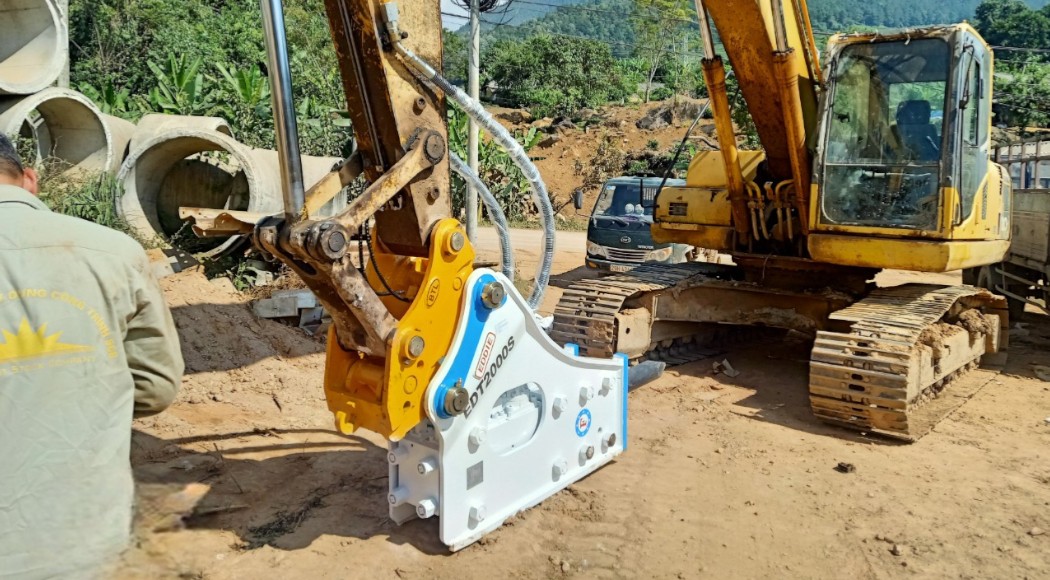 Sử dụng búa phá đá đúng cách