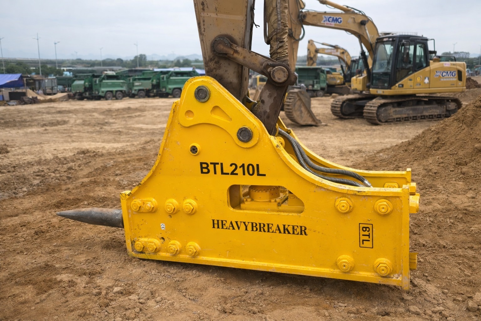 BTL210L 18 Búa phá đá BTL210L trên công trường