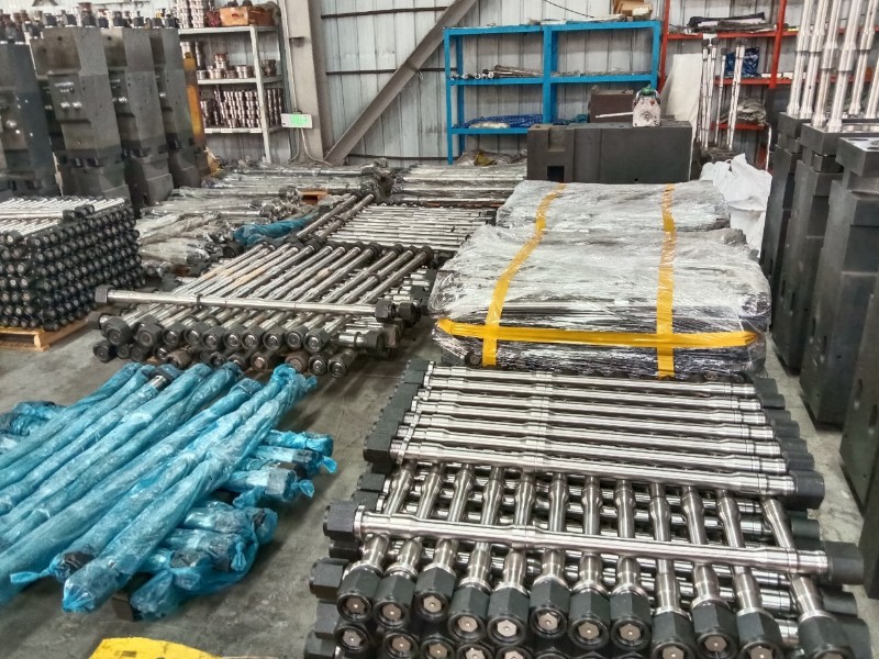 Tại Sao Lại Lựa Chọn Búa Phá Đá Thủy Lực Nhập Khẩu Trung Quốc 4 Phụ tùng búa phá đá Trung Quốc