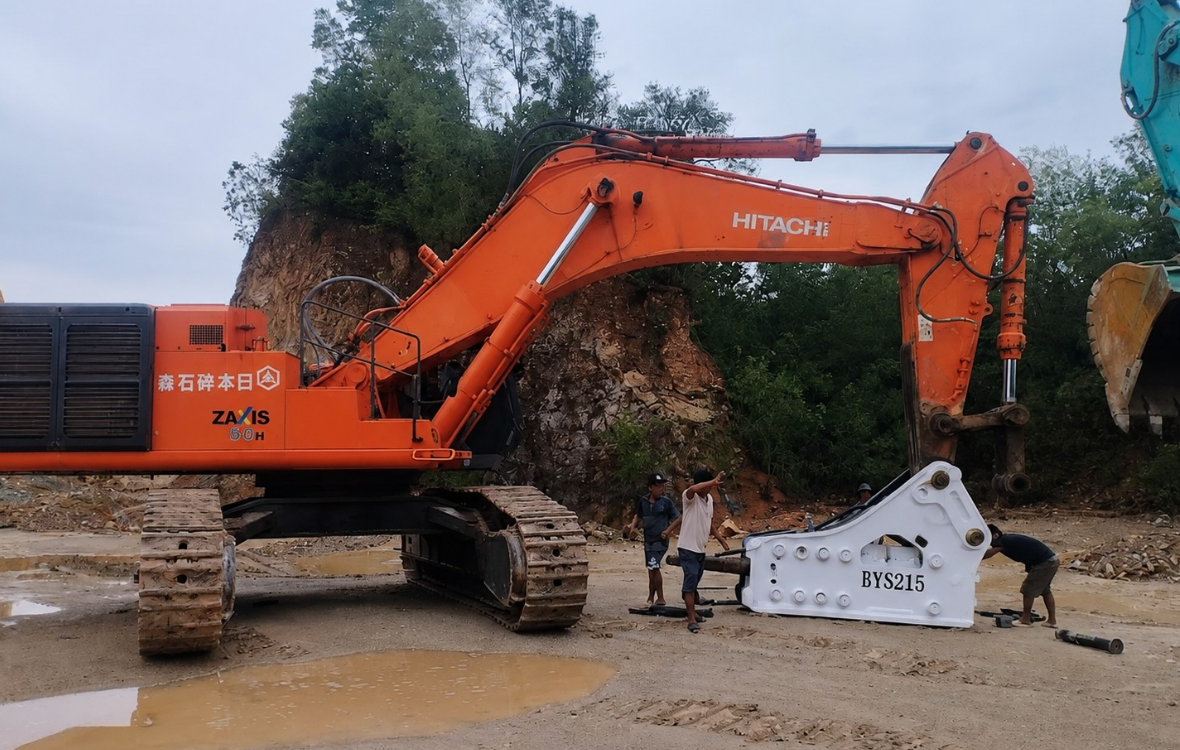 Búa phá đá BYS215 lắp máy xúc Hitachi 650