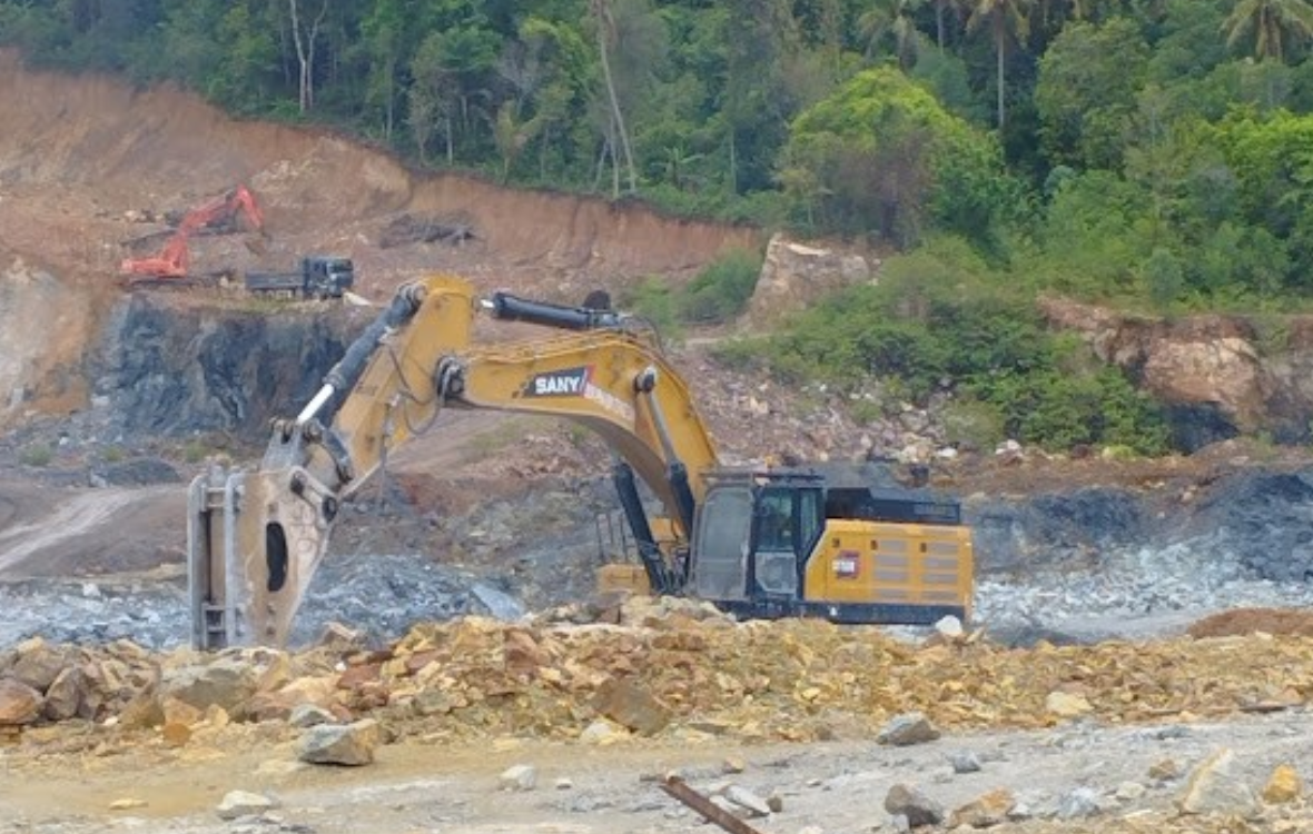 Búa phá đá BYS215 lắp cho máy 60 tấn
