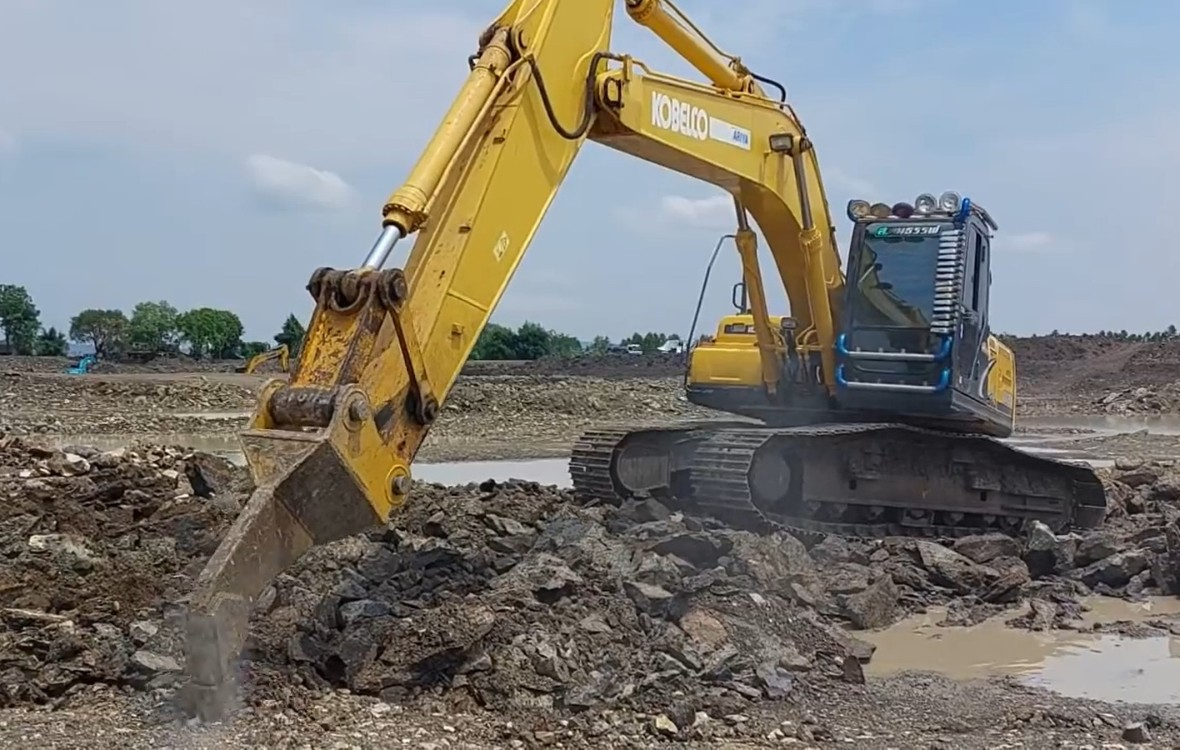 Mỏ cày máy xúc đào 200