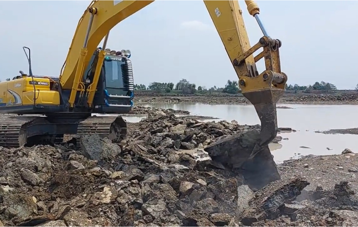 Mỏ cày máy xúc đào